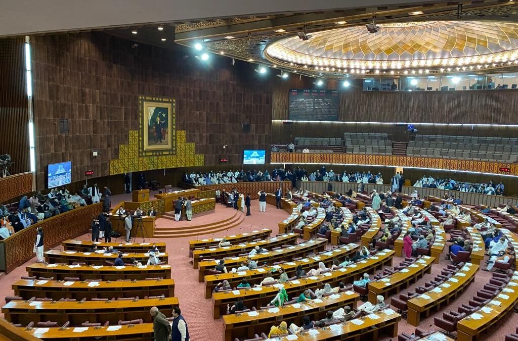 مصوبه مجلس سنای پاکستان در محکومیت حمله رژیم در حمایت از حق دفاع تهران