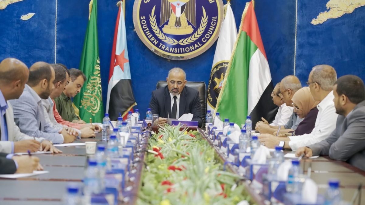 تنش بر سر ریاست شورای ریاستی یمن؛ در آستانه نشست ریاض