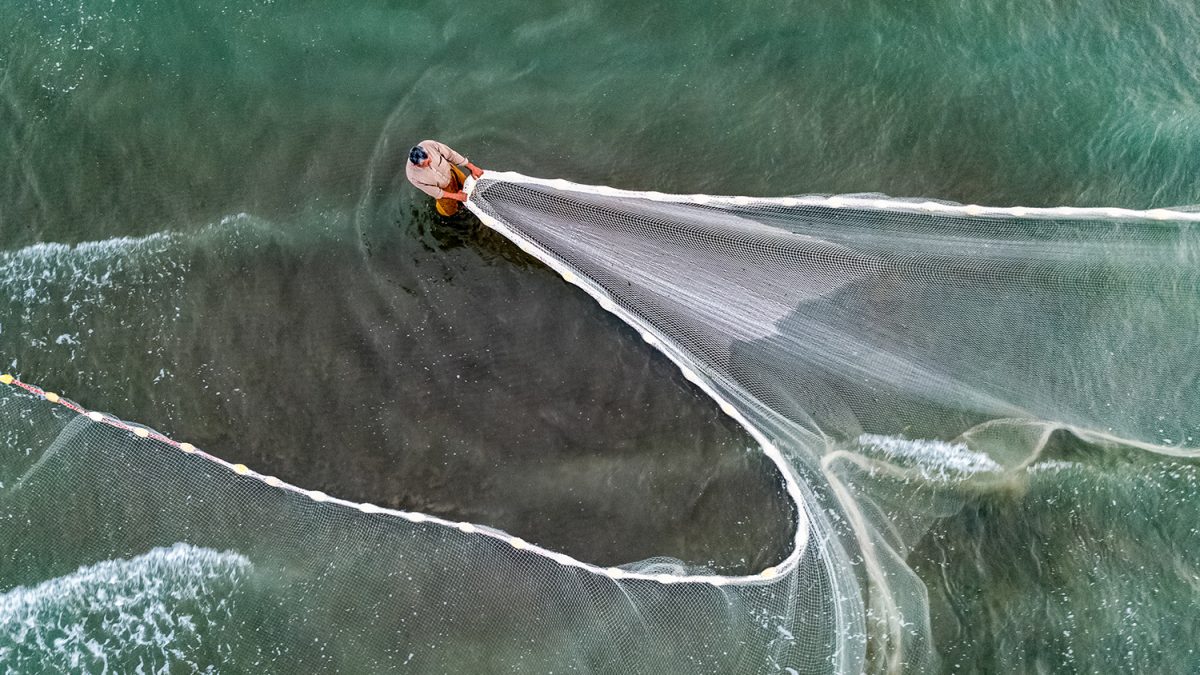 بحران صیادی در بحرین: چالش‌هایی که حرفه‌ای سنتی را تهدید می‌کند