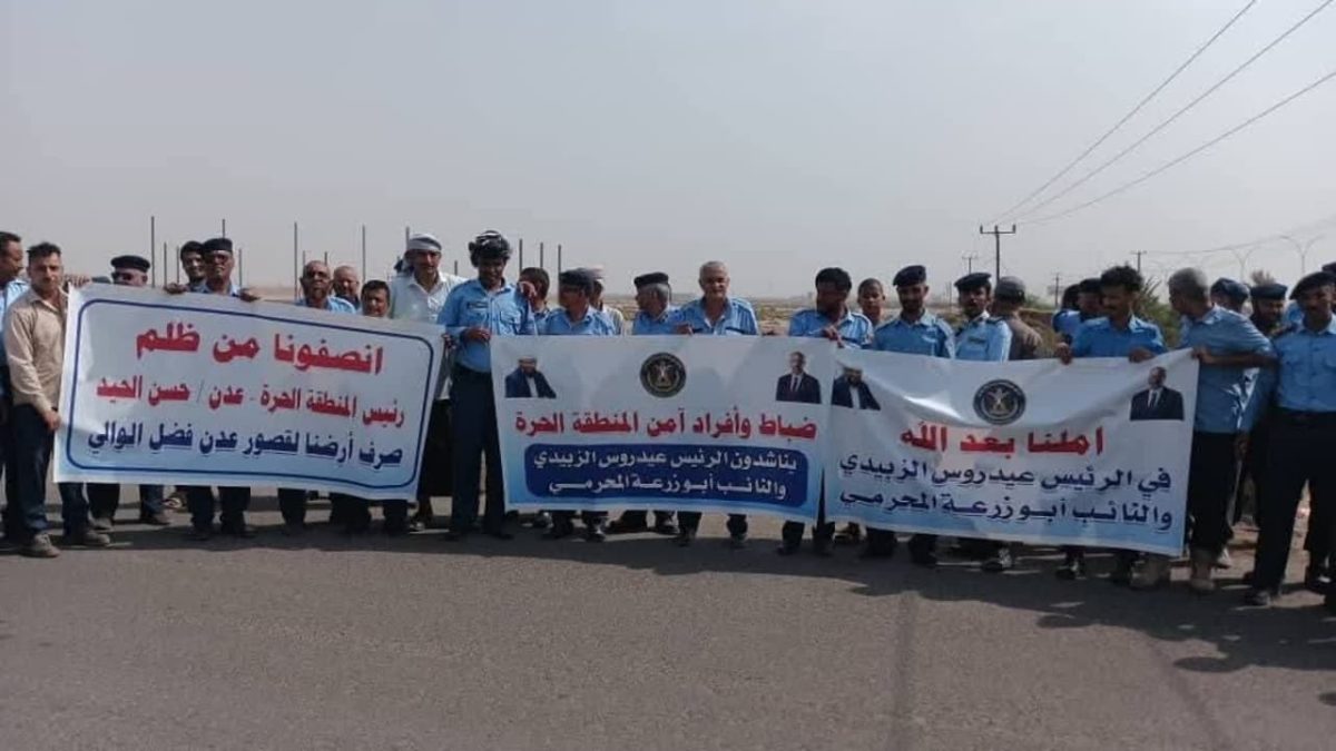 فرماندهان شورای انتقالی زمین‌های دولتی را در عدن تصرف می‌کنند!