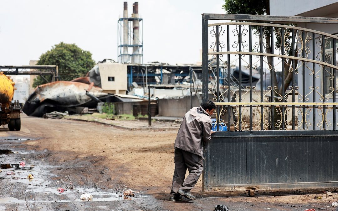 نشست فرماندهی منطقه نظامی ششم با حضور استانداران صعده، الجوف و عمران.