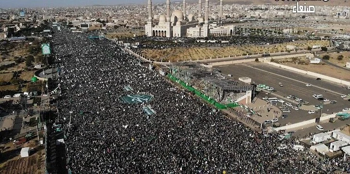 برگزاری مراسم لبیک یا رسول الله در یمن.