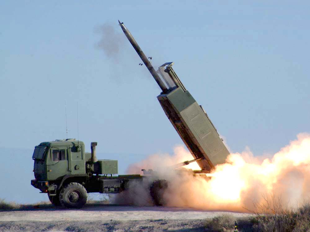 سیستم موشکی HIMARS که بحرین از آمریکا خریداری کرده است.