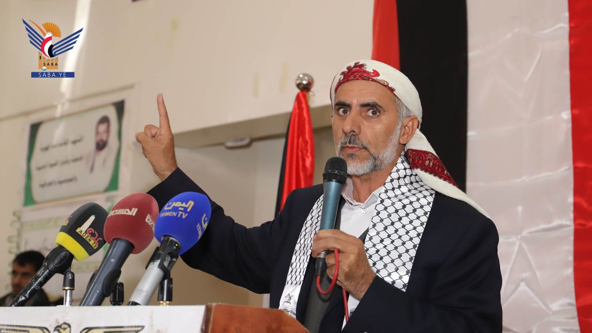 علامه محمد مفتاح در مراسم بزرگداشت میلاد پیامبر (ص) در صنعا.