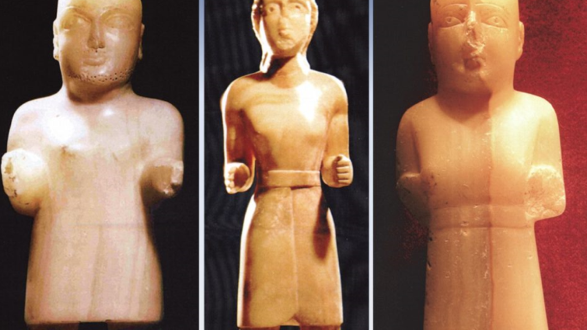 مجسمه پادشاه قتبان «شهر هلال» که از یمن به سرقت رفته است.