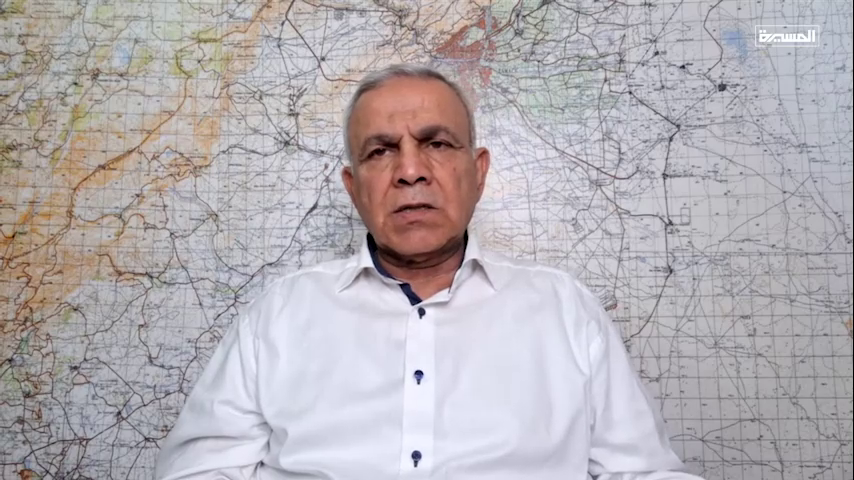 تصویر عمر معربونی، کارشناس نظامی لبنانی در حال سخنرانی.