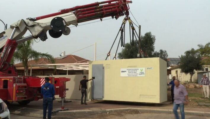 نصب پناهنده سیار در ایلات.