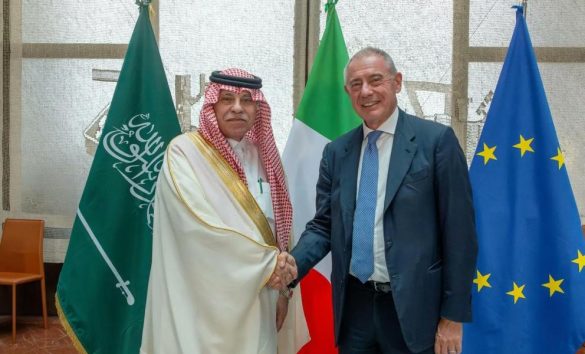 سفر اقتصادی هیئت سعودی به رم.