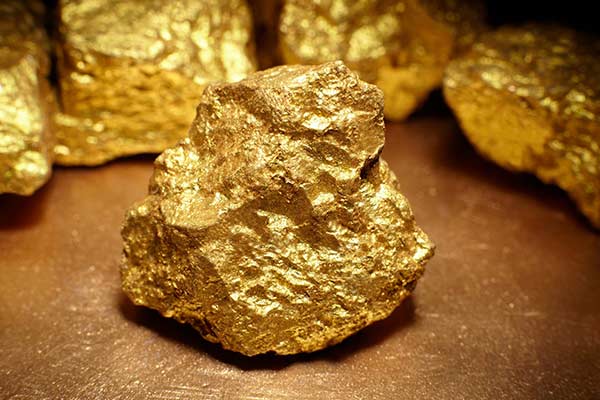 غارت طلا های یمن توسط امارات.