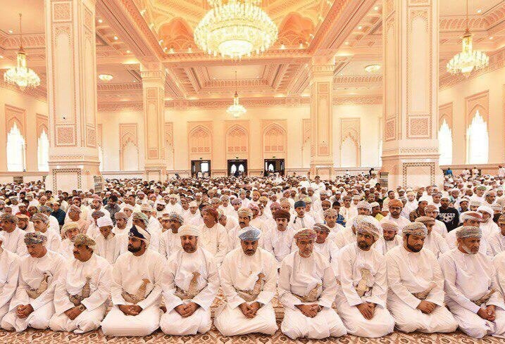 مذهب اباضیه عمان.